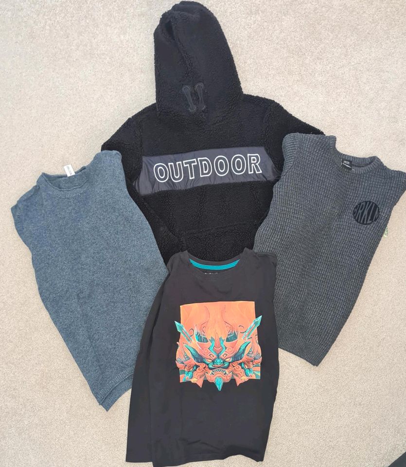 Strickpullover/ Sweatshirt/ Hoody Jungen Fortnite, andere Größen in Boizenburg/Elbe