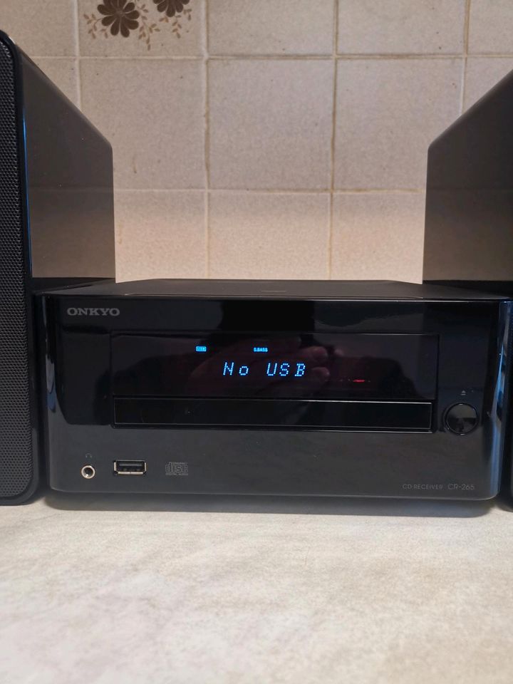 Onkyo Anlage CR 265-schwarz- in Stuttgart