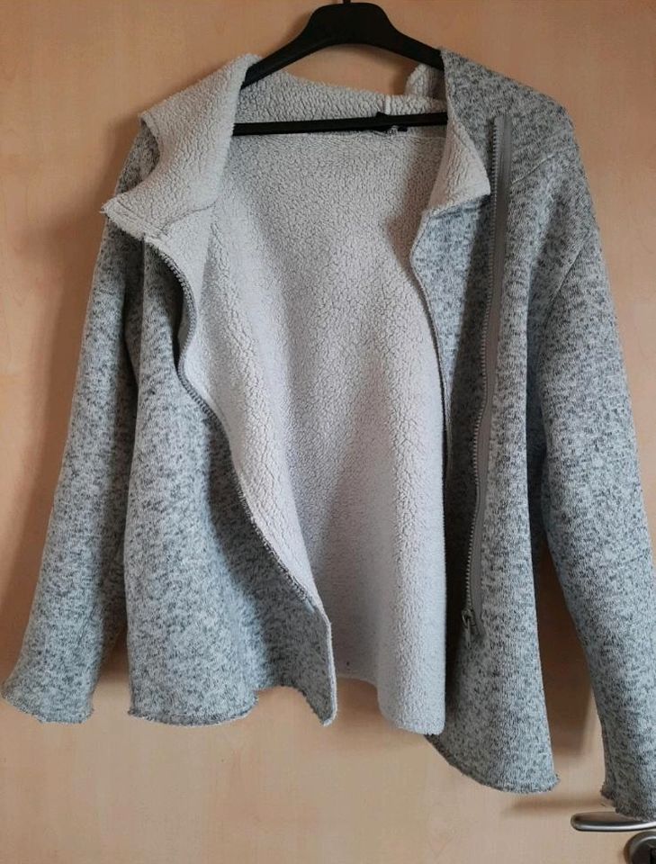 Strickjacke mit Fleece gefüttert 44/46 in Streufdorf Gem Straufhain