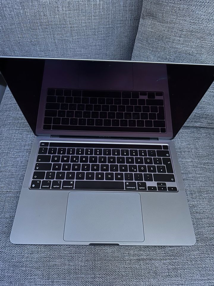 MacBook Pro inkl. Touchbar  2021 M1 / inkl. OVP in Erkner