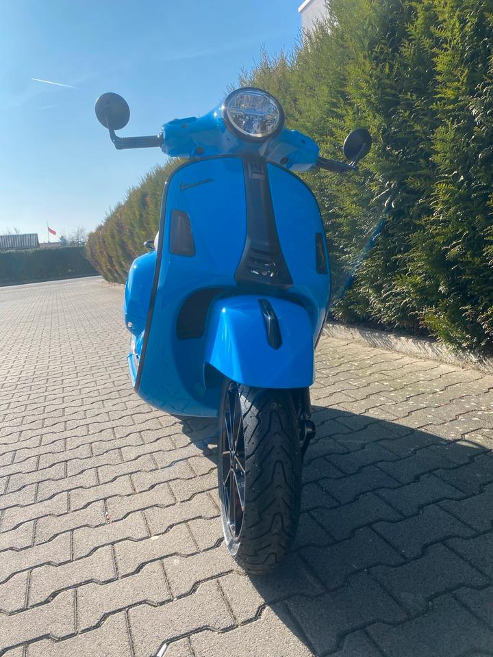 Vespa GTS 125 E5+ / GTS 310 SuperSport TWM 13 ZOLL alle Farben in Eschborn
