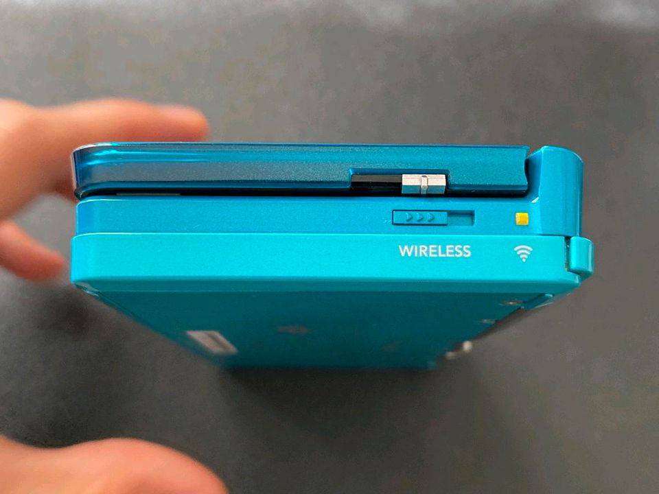 Nintendo 3DS in blau sehr guter Zustand in Hünxe