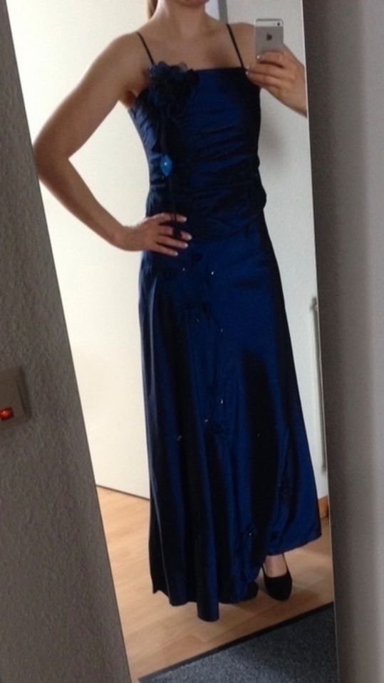 Wunderschönes bodenlanges Abendkleid, Ballkleid 34-36 S Abiball in Aachen