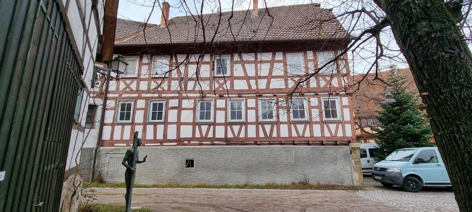 Denkmal mit Baugenehmigung für 4 Wohnungen. in Weinstadt