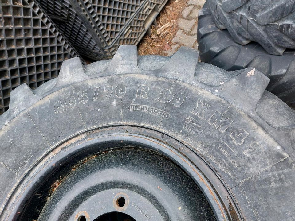 UNIMOG Felgen Reifen SCHEIBENBREMSER in Metten