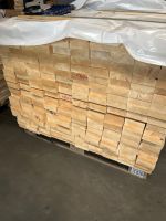 ca. 19 m² Fichte Holz Bretter (13 €/m²) 45x120x840mm Glattkantbretter Latten Kürzungen Zaunbretter Zaun Holzbretter Holzdielen Terrassenbretter Terrassendielen Restposten Sonderposten PALL053 3240300 Westerwaldkreis - Hahn am See Vorschau