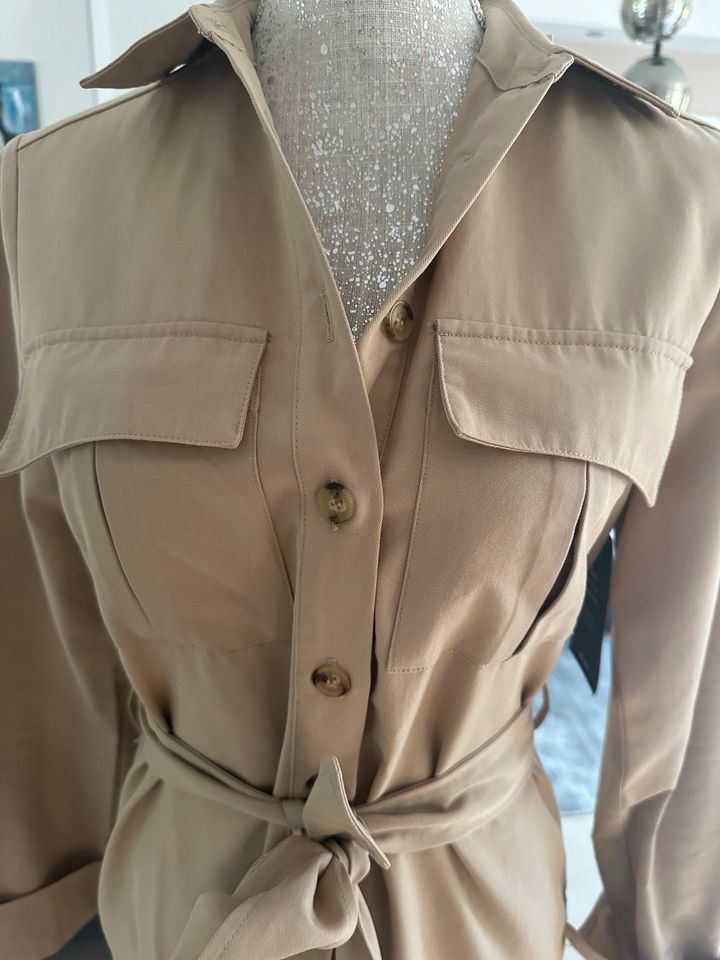 NA-KD Hemdkleid Safari beige nude 32 XS Blusenkleid mini in Düsseldorf