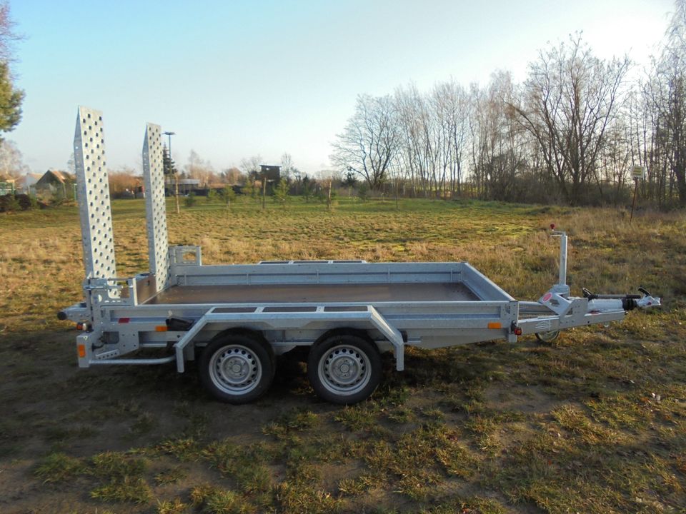 Böckmann Baumaschinentransporter 3m x 1,6m 2,7 t **NEU** in Großderschau