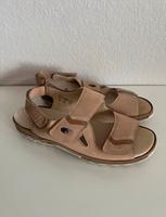 Damenschuh Waldläufer Sandalen Klettverschluss beige Größe 42,5 Hessen - Hanau Vorschau