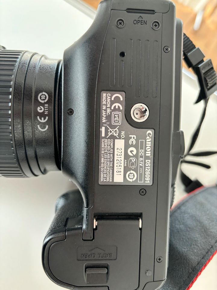 Canon EOS 5D Spiegelreflexkamera mit Image Stabilizer in Ladenburg