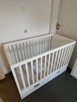 Kinderbett Ikea Stuva 120cm x 60cm weiß Bett Gitterbett Nordrhein-Westfalen - Nideggen / Düren Vorschau