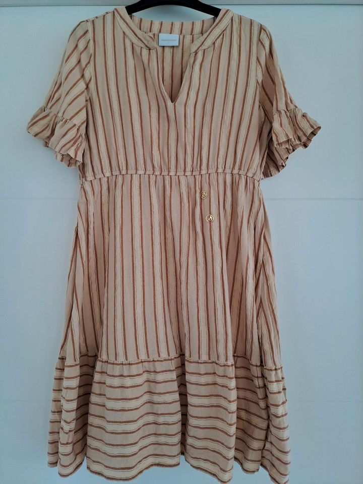 Mamalicious Kleid Größe S beige/weiß/gold Umstandskleid in Riedenburg