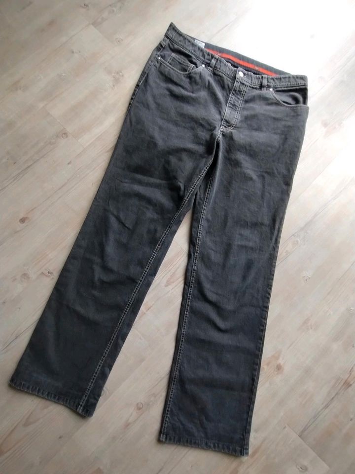Hiltl Jeans in Rellingen