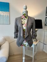 ORSAY Blazer – Neu – Samtoptik – Größe 34 – 25€ VB Berlin - Spandau Vorschau