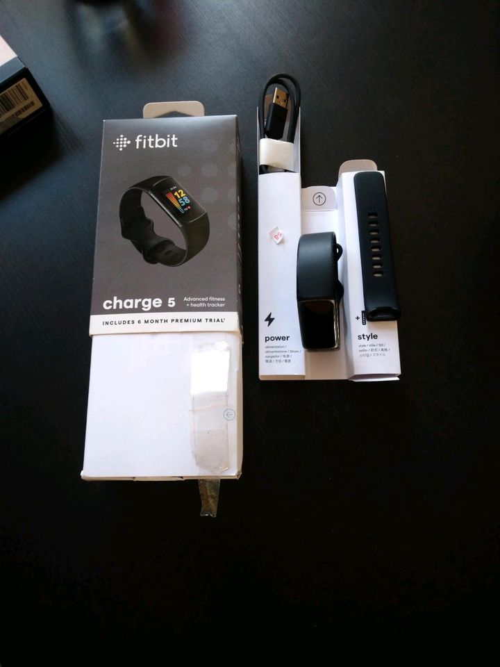 Fitbit charge 5 in Stadland