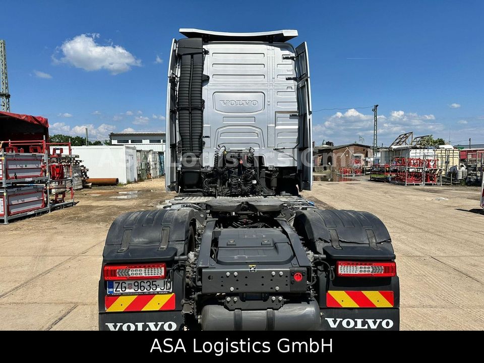 Volvo FH 500, GlobetrotterXL, I-PARC-COOL, VEB+ in Sankt Augustin