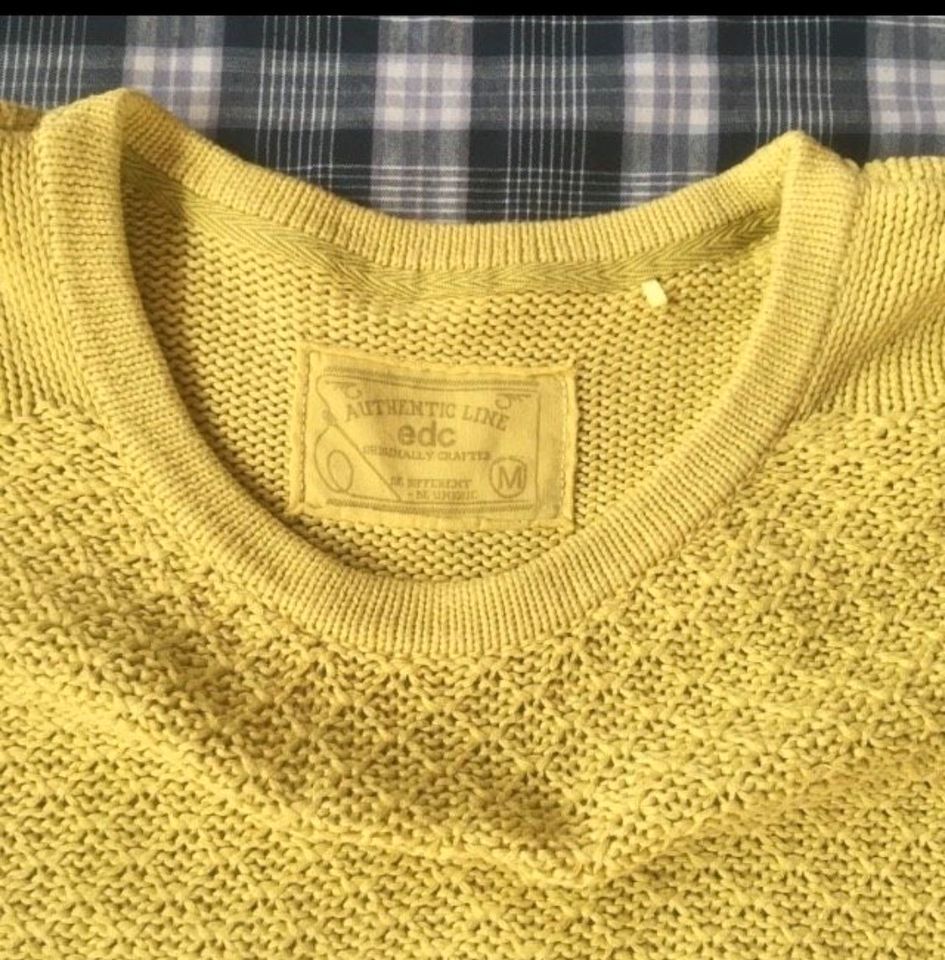 Schöner Strickpulli von edc in Größe M Pullover Strick in München