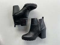 H&M Stiefelette schwarz Gr. 38 DIVIDED Bochum - Bochum-Mitte Vorschau