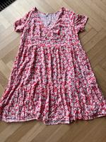 Sommerkleid in hellrot weiß, kurzärmlig, Blumenmuster in Gr 50 Bayern - Gößweinstein Vorschau