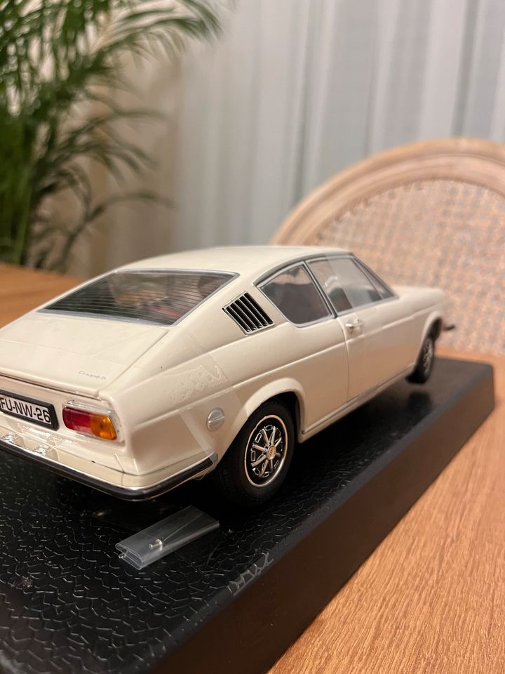 1:18   Audi 100 Coupé S  Anson Collectibles in Essen