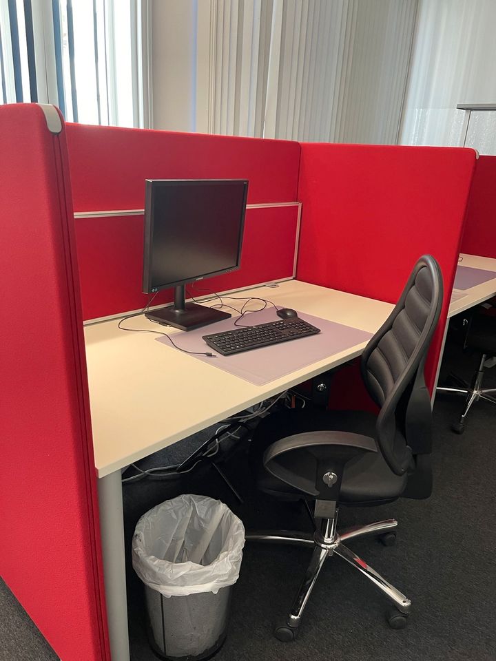 300 Bürostühle Bürotische Sideboards Büroauflösung! in Hamburg