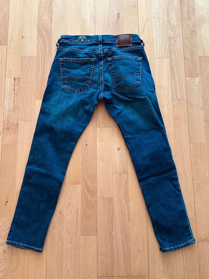 Hollister Jeans Jungen Epic Flex Größe 28 / 28 in Stuttgart