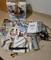 Nintendo Wii Konsole, viel Zubehör und Spiele Berlin - Neukölln Vorschau