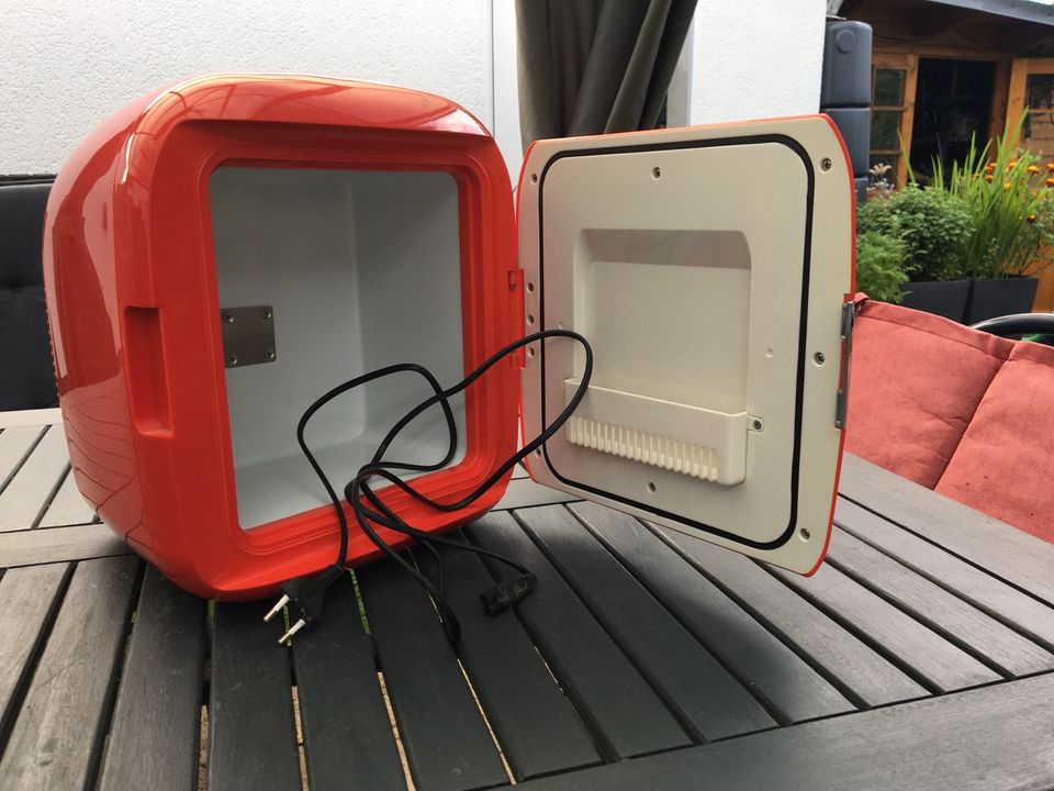 Minikühlschank Retro rot 220V gebraucht geräuscharm in Leverkusen
