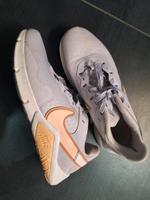 Nike nike air schuhe  38. 5  sneaker Turnschuhe Baden-Württemberg - Fichtenau Vorschau