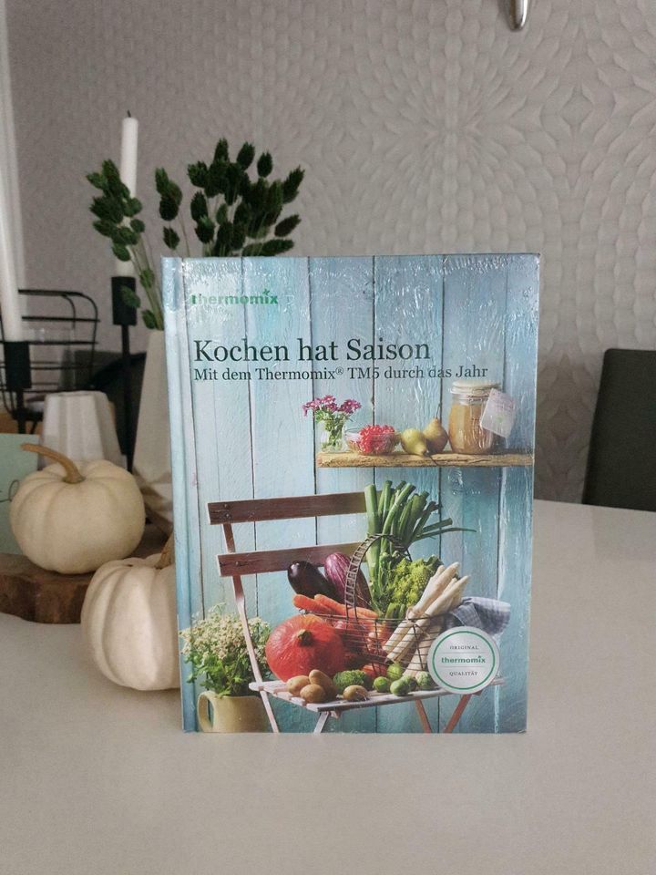 Thermomix Kochbuch KOCHEN HAT SAISON in Dörentrup