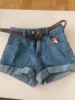 Jeans Shorts blau mit Gürtel Gr. XS. NEU Bayern - Zorneding Vorschau