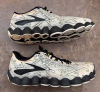 Original Brooks Neuro Sport Lauf Freizeit Schuhe Snealers Gr-44 Bayern - Kulmbach Vorschau