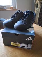 Adidas Sportschuhe im Originalkarton, Größe 42 Nordrhein-Westfalen - Rüthen Vorschau