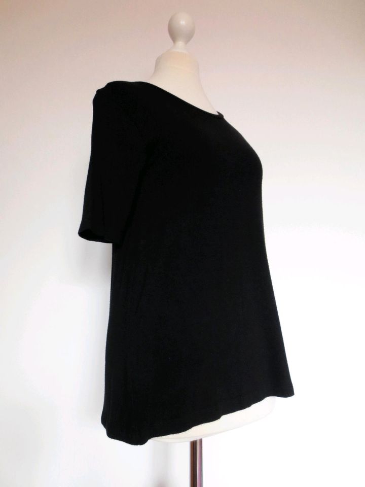 Basic T-Shirt mit längeren Ärmeln in schwarz 95 % Viskose von C&A in Großenlüder