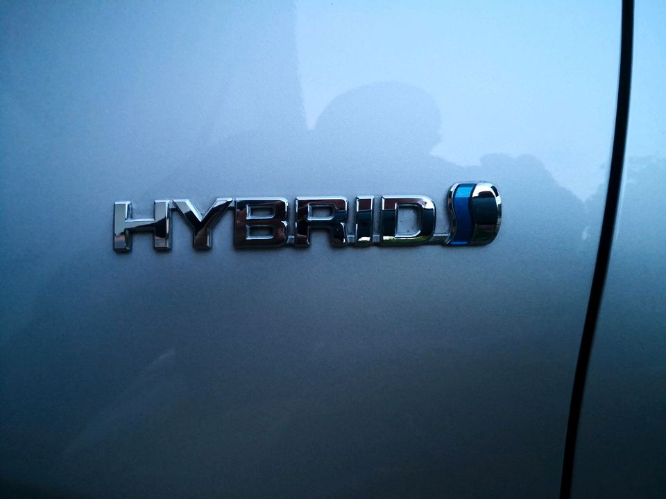 Toyota Yaris Hybrid Automatik in Vaihingen an der Enz