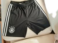 Adidas Turnhose schwarz /  weiß Größe 164 gebraucht Berlin - Wilmersdorf Vorschau