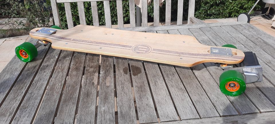 Super Zustand !! EVOLVE Skateboard Bamboo Series in Altrip