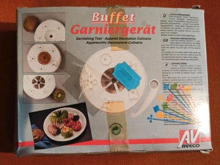 Silvester ist das Buffet Vintage aus den 1990igern in Pöttmes