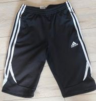 Adidas Kurze Hose Gr. 152 Niedersachsen - Lamspringe Vorschau