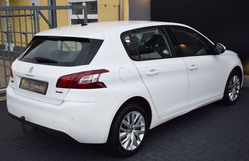 Peugeot 308 2-SITZER/BLUETOOTH/KLIMA/PDC/NAVIGATION/ in Ehrenkirchen