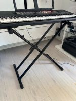 Keyboard Casio mit Ständer und Notenhalter Kr. München - Aschheim Vorschau