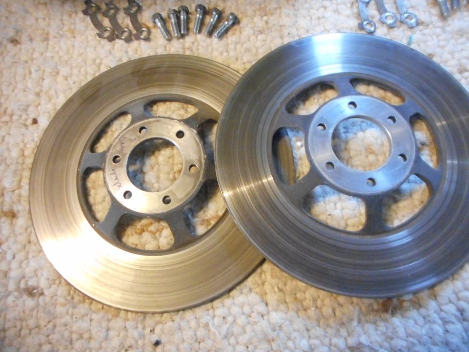 Suzuki GS 550 E 2x Bremsscheibe vorne 5,9mm in Michelstadt