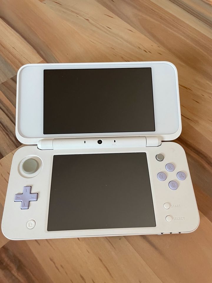 Nintendo 2ds XL in Bomlitz