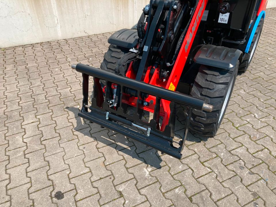 MANITOU MLA 2-25 H Hoflader Nr.: 1029 in Cloppenburg