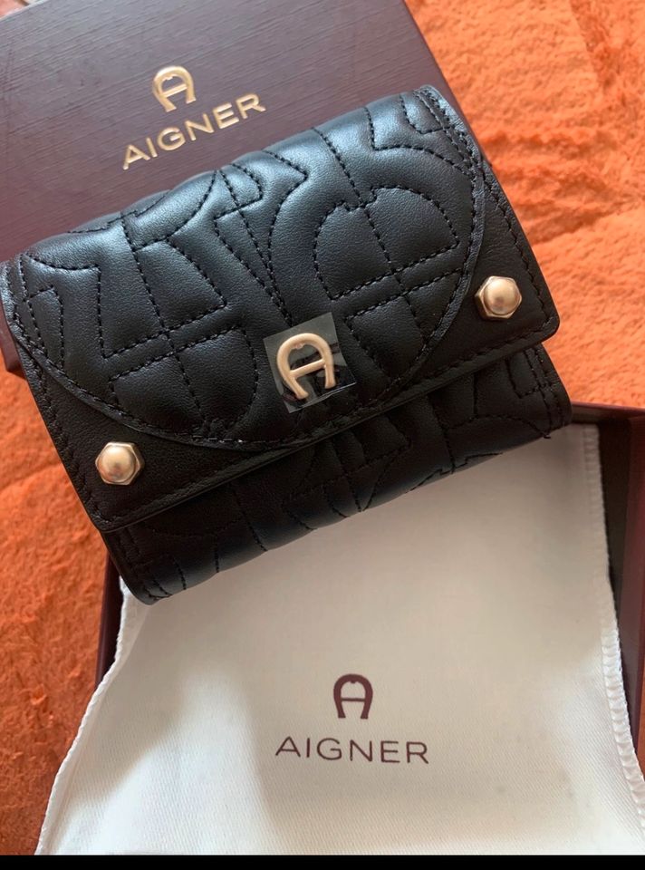 Brieftasche von Aigner in München