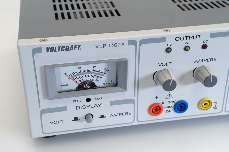 Voltcraft Labornetzgerät VLP 1302a 0-30vdc 0-2a in Hirschfeld b Zwickau