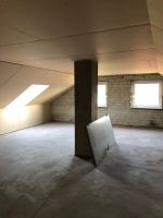 Vielseitiges Gewerbezimmer im Dachgeschoss – Ideal als Büro oder Lagerraum, Sofort Verfügbar Schleswig-Holstein - Norderstedt Vorschau
