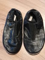 Hallenturnschuhe gr 26 Sachsen - Arzberg Vorschau