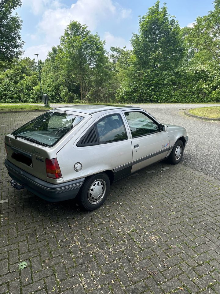 Opel Kadett 1.4 l Oldtimer mit TÜV in Kerpen