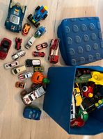 Verschiedene Spielzeugautos, Kiste voll,  Weihnachten, Geschenk Nordrhein-Westfalen - Vettweiß Vorschau